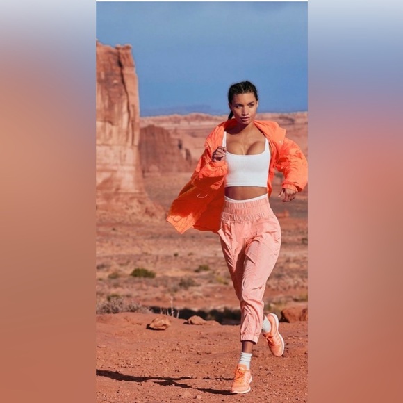 Free People Movement The Way Home Joggers 💖 Papaya Punch 🌄 Size XS 💖 NWOT - Picture 2 of 8